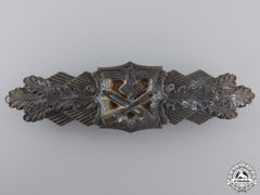 A Bronze Grade Close Combat Clasp By Fec. W.e. Peekhaus