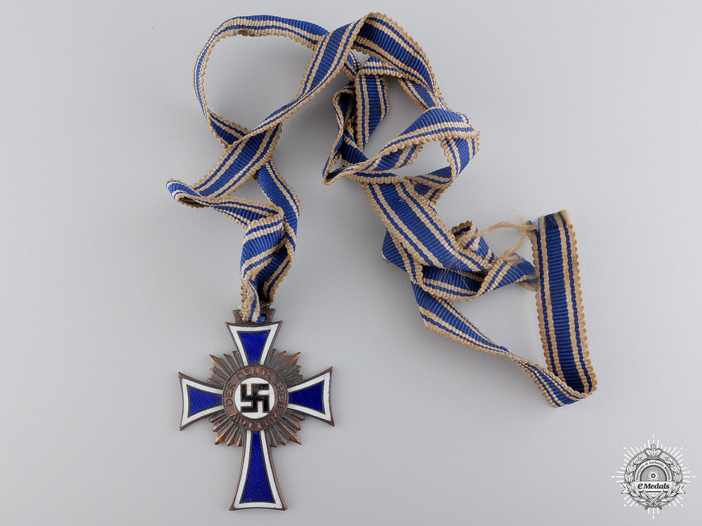 a_bronze_grade_mother's_cross_a_bronze_grade_m_547338b3ce4bb