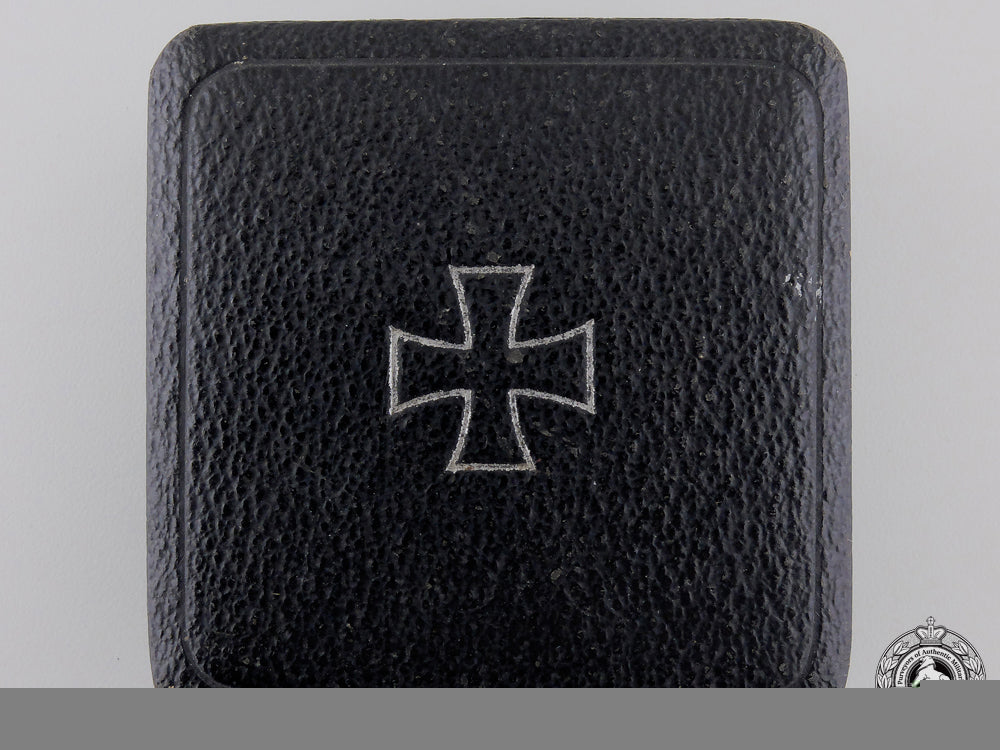 a_case_for_the_iron_cross_first_class1939_a_case_for_the_i_5560a80786bce