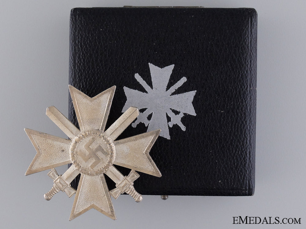 a_first_class_war_merit_cross_with_swords_by_otto_schickle_a_first_class_wa_53f22ee684bcf