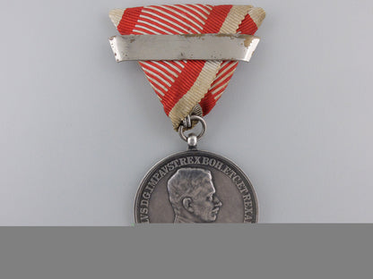 a_first_war_austrian_bravery_medal;_silver_grade1_st_class_a_first_war_aust_55316b21cef26