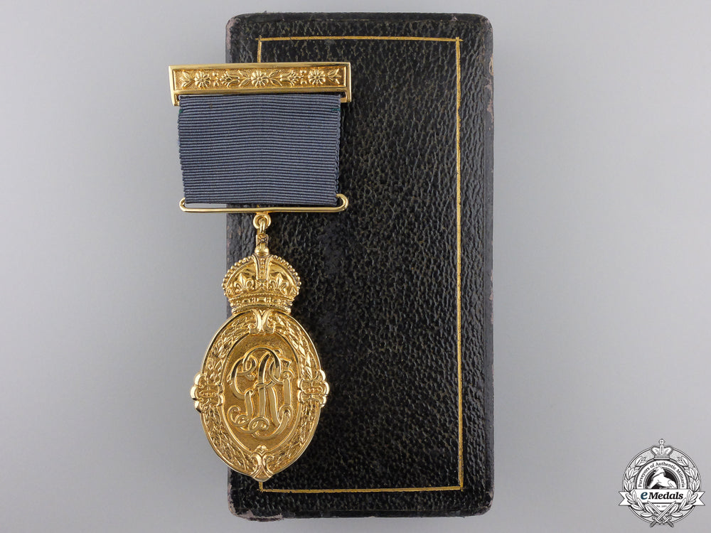a_george_vi_kaisar-_i-_hind_medal_with_case_a_george_vi_kais_55198d6b24c07