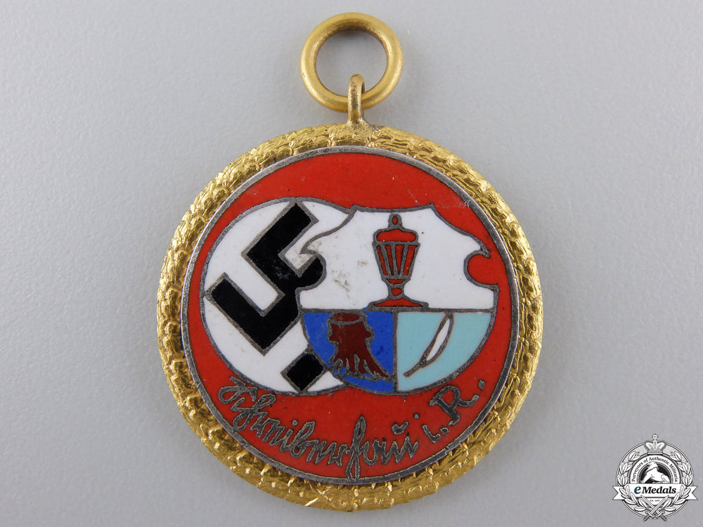 a_german_runner’s_award_c.1936_a_german_runner__55bbabc1c37e8