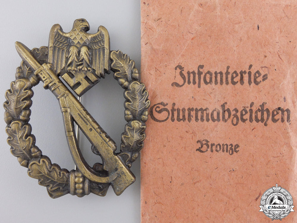 a_mint_bronze_grade_infantry_badge_with_packet_of_issue_by_jfs_a_mint_bronze_gr_559e91f5a6cfa