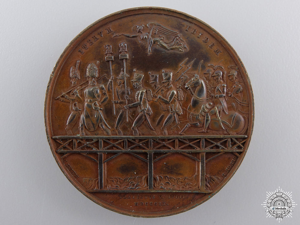 france._a_napoleon's_river_crossing&_battle_of_essling_medal_a_napoleon_s_riv_54c7f734e883b