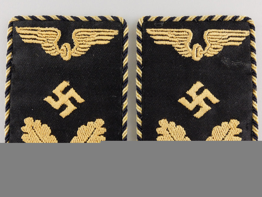 a_pair_of_deutche_reichsbahn_official's_collar_tabs___a_pair_of_deut_558ea0f418602