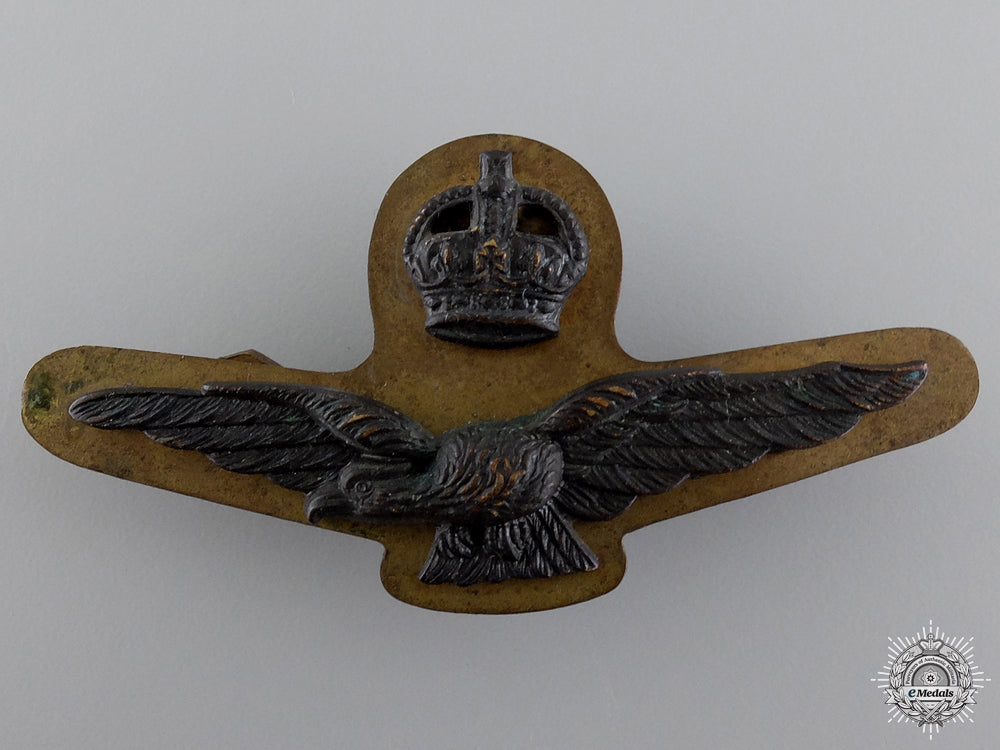 a_second_war_british_royal_air_force(_raf)_side_cap_badge_a_second_war_bri_54aaa8a24f1a7