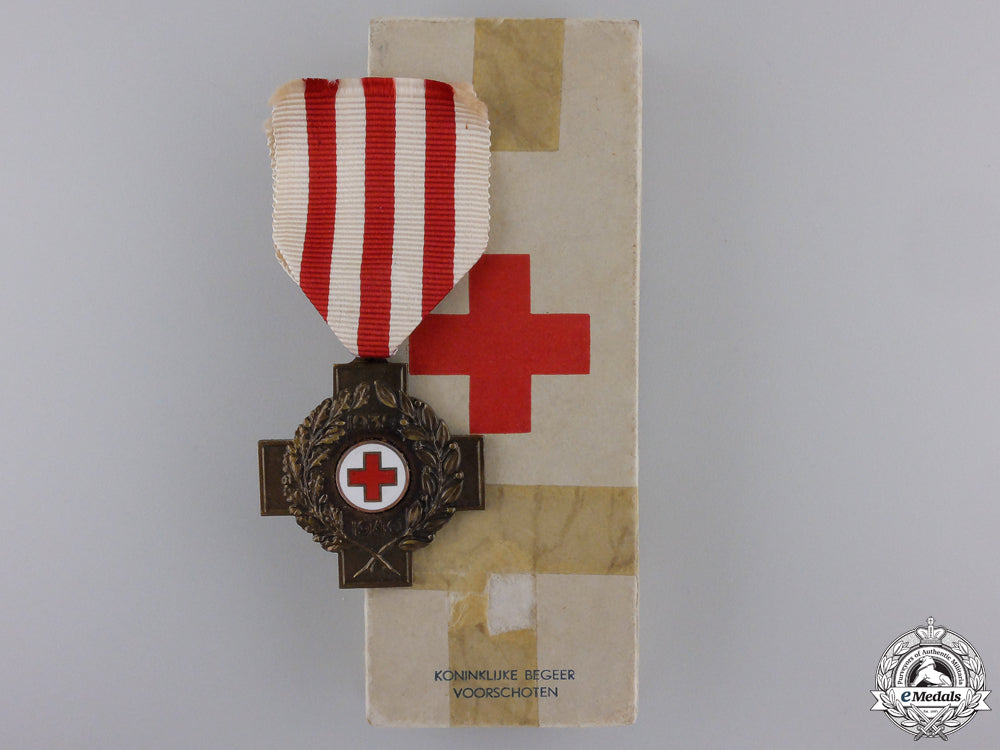 a_second_war_cross_of_the_netherlands_red_cross1939-1940_a_second_war_cro_55b908ef1e00d