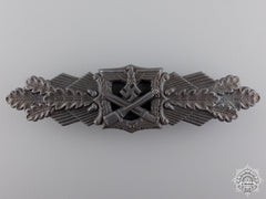 A Silver Grade Close Combat Clasp By Fll