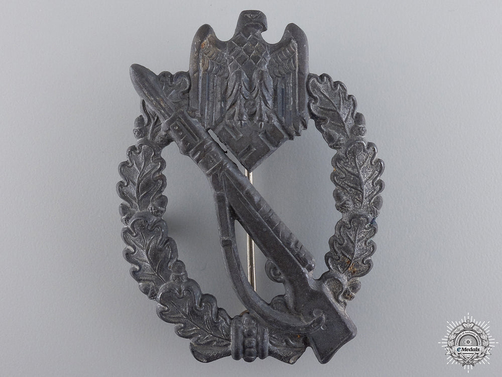 a_silver_grade_infantry_badge_a_silver_grade_i_547099cfbdf0c