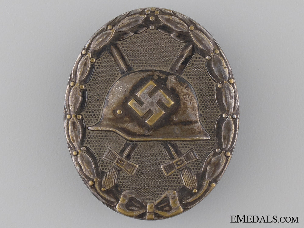a_silver_grade_wound_badge_by_hauptmünzamt_wien_a_silver_grade_w_53ceba5ccdf14