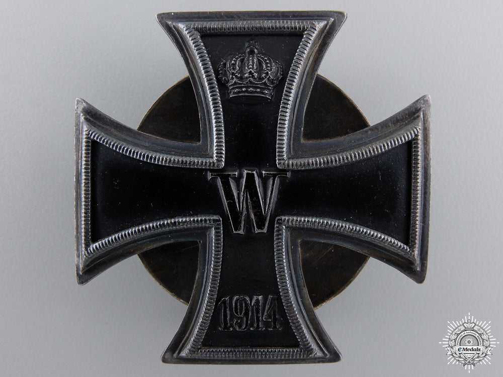 a_superb_iron_cross_first_class1914;800_silver_a_superb_iron_cr_54f742ffe065a