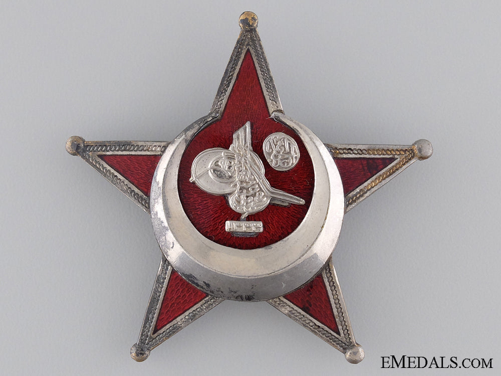 a_turkish1915_campaign_star(_iron_crescent)_by_b.b.&_co._a_turkish_1915_c_53d9287a95474