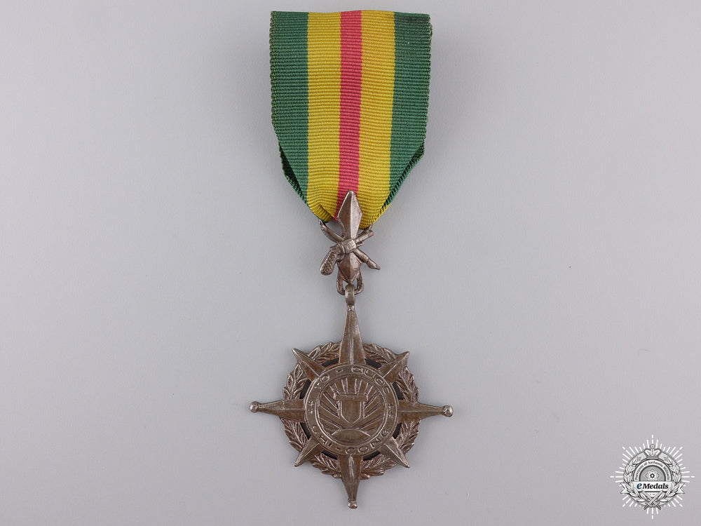 a_vietnamese_police_merit_medal;2_nd_class_a_vietnamese_pol_54fa16a739771