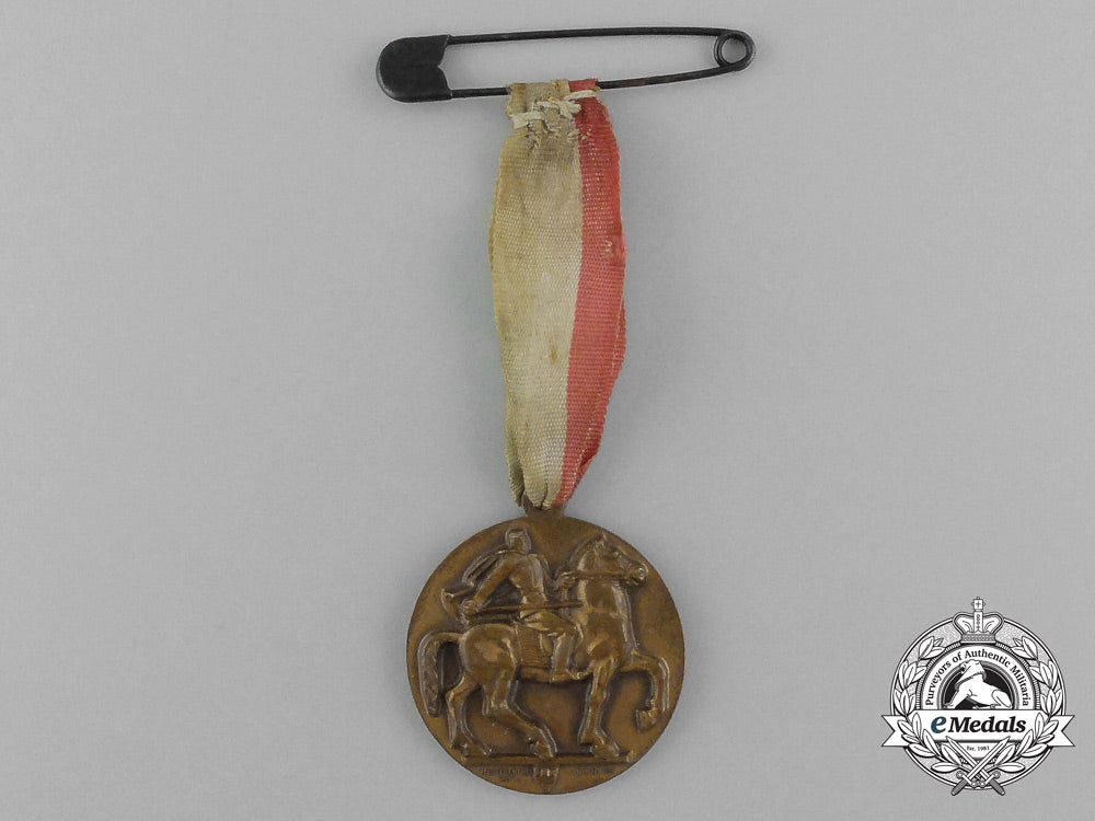 an_italian_gathering_of_fighters_at_the_dedication_of_the_national_monument_to_general_diaz_medal1936_aa_0485_2