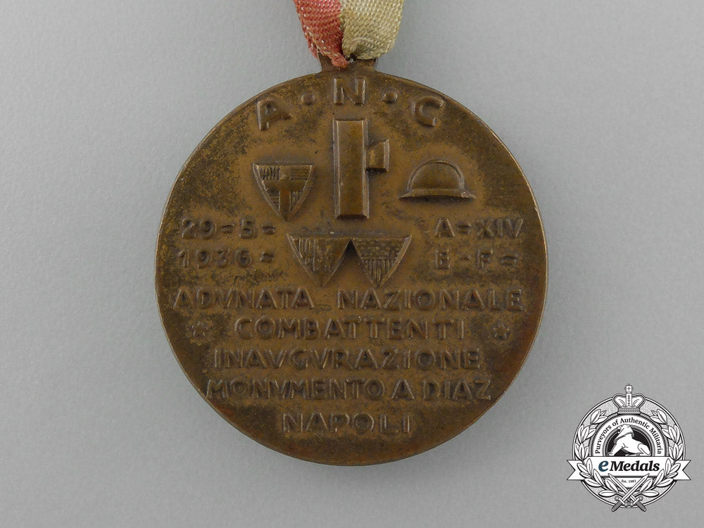 an_italian_gathering_of_fighters_at_the_dedication_of_the_national_monument_to_general_diaz_medal1936_aa_0487_2