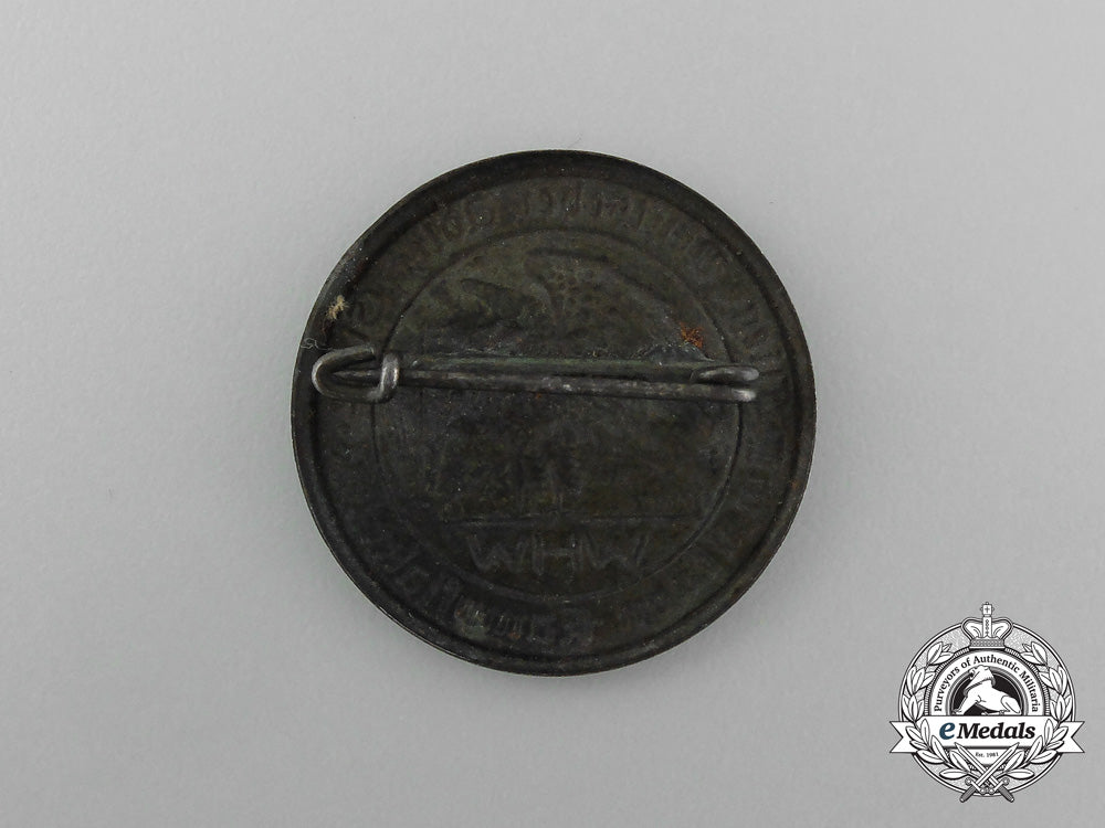 a1936_whw“_fly,_german_eagle,_fly”_donation_badge_aa_2082