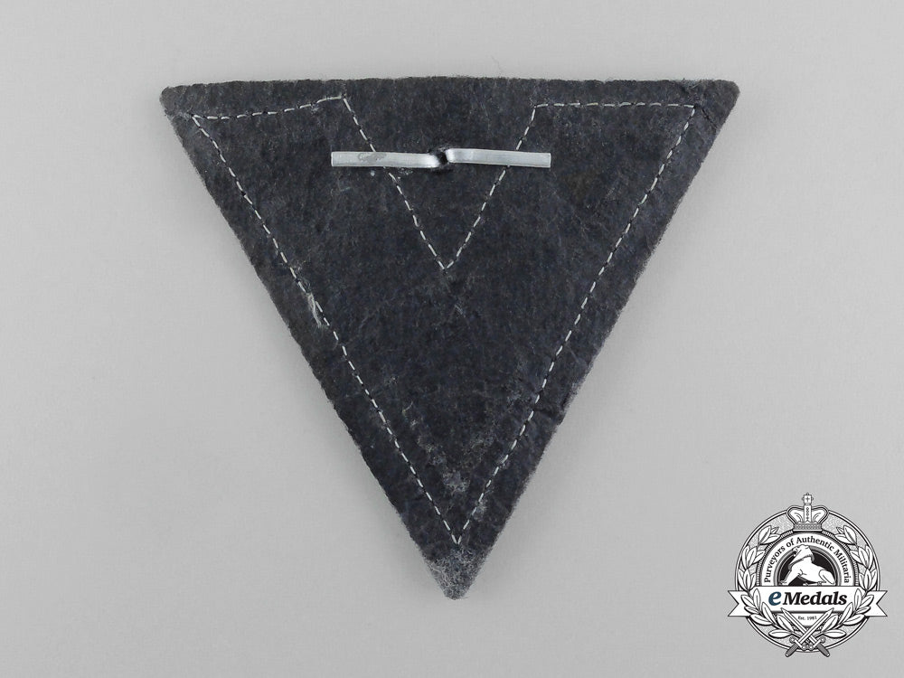 a_mint_and_unissued_luftwaffe_private_first_class_rank_chevron_aa_4154