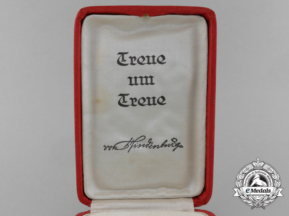 a_cased_named_honour_cross_of_the_world_war1914/1918_by_orden-_herstellergemeinschaft_aa_4563_2
