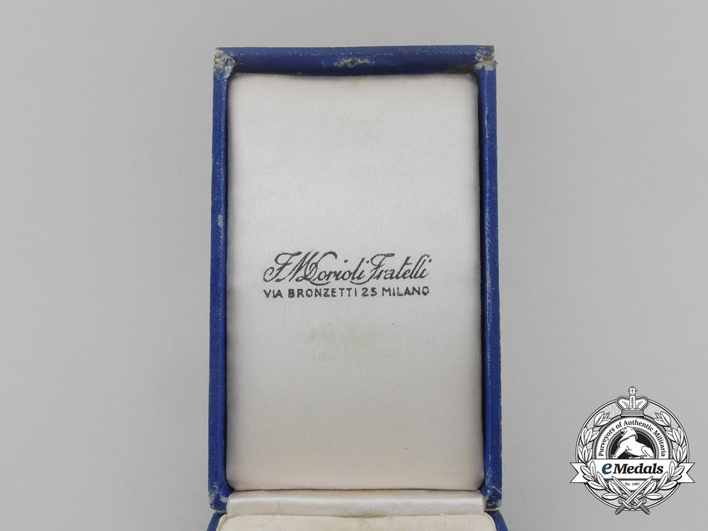 an_italian_national_fascist_party(_pnf)_award_case_aa_4992