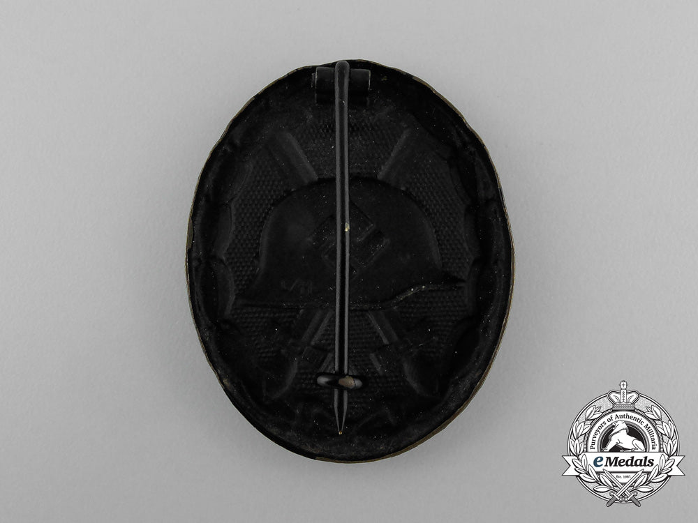 a_second_war_german_black_grade_wound_badge_in_its_original_ldo_box_of_issue_aa_5974