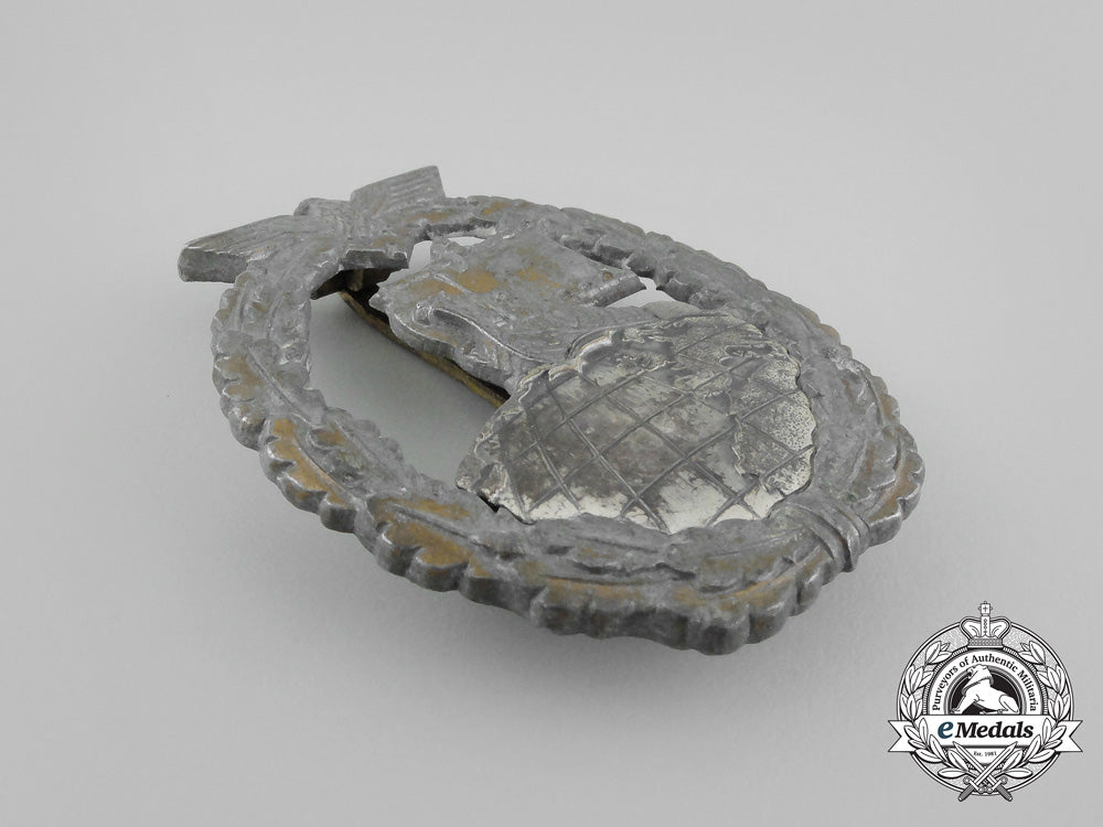 a_second_war_german_kriegsmarine_auxiliary_cruiser_badge_aa_7874