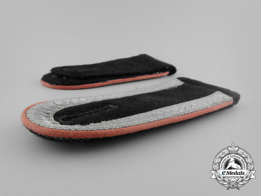 a_matching_pair_of_waffen-_ss_panzer_unterscharführer_rank_shoulder_boards_aa_8451