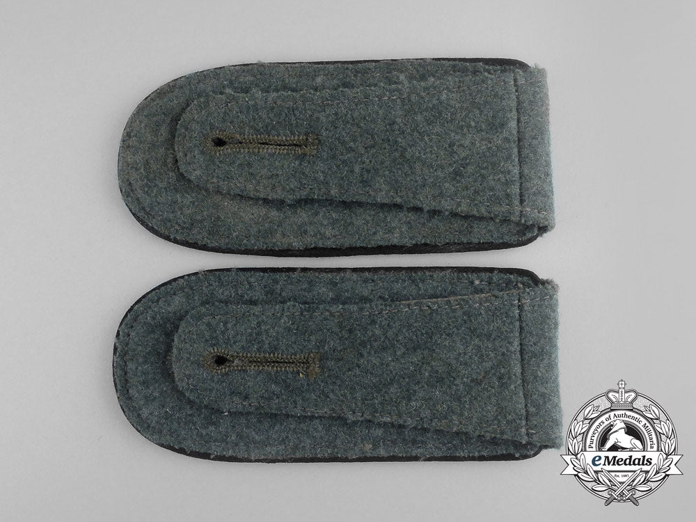 a_pair_of_großdeutschland_division_combat_pioneer_enlisted_man_shoulder_straps_aa_8765_2