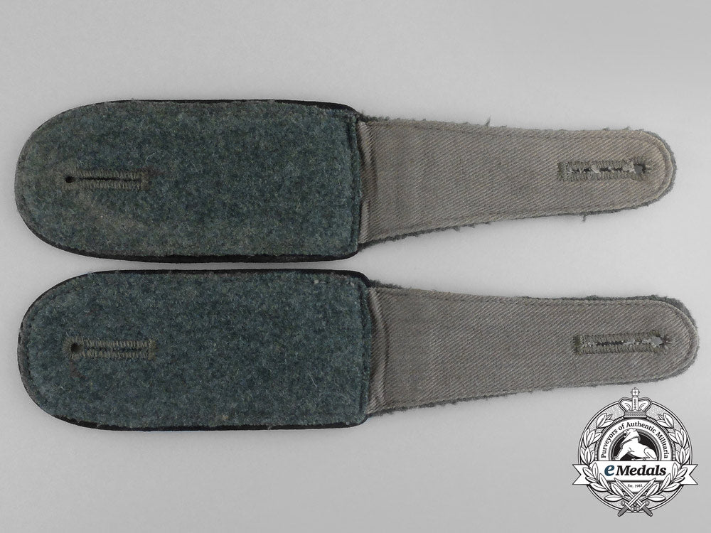 a_pair_of_großdeutschland_division_combat_pioneer_enlisted_man_shoulder_straps_aa_8766_2