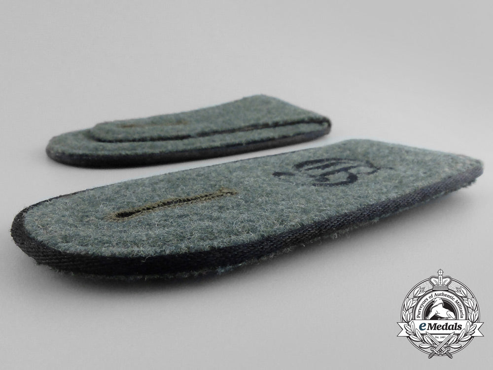 a_pair_of_großdeutschland_division_combat_pioneer_enlisted_man_shoulder_straps_aa_8767_2