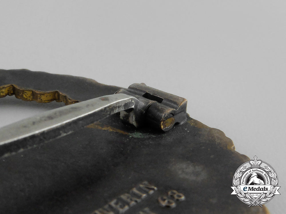 a_fine_early_quality_destroyer_war_badge_by_schwerin_of_berlin_aa_9420