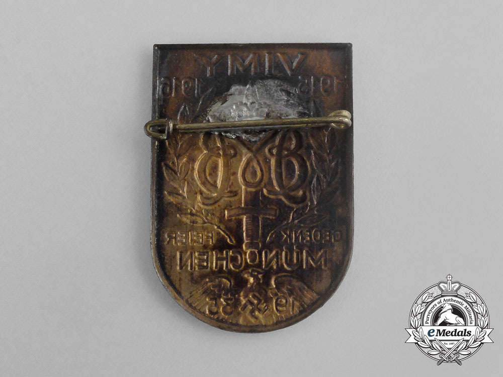 a1935_vimy(1915-1916)_memorial_celebration_in_munich_badge_aa_9610