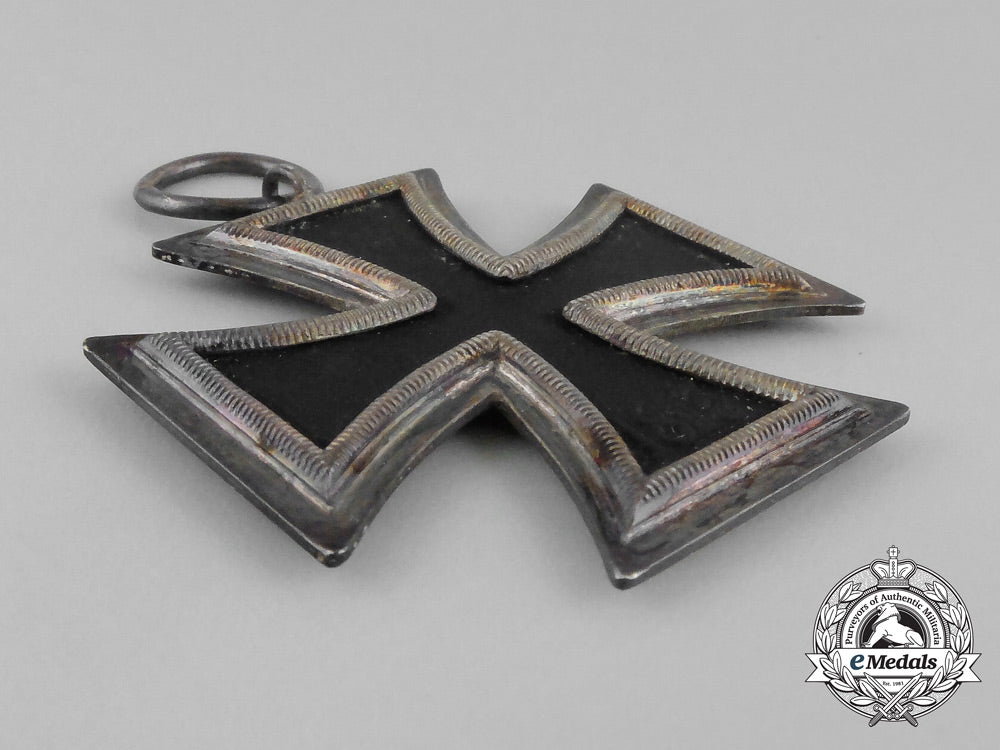 a_mint_iron_cross1939_second_class_by_julius_maurer_with_packet_by_deschler&_sohn_aa_9705