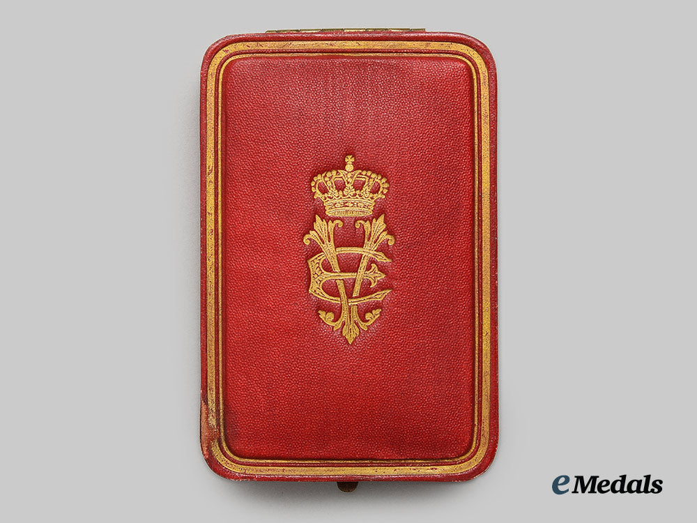 italy,_kingdom._an_order_of_the_crown_in_gold,_iv_class_officer,_c.1918_ai1_1390