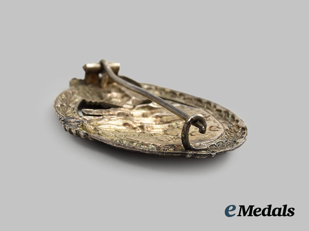 germany,_wehrmacht._a_mint_panzer_assault_badge,_silver_grade_ai1_2169-_1_