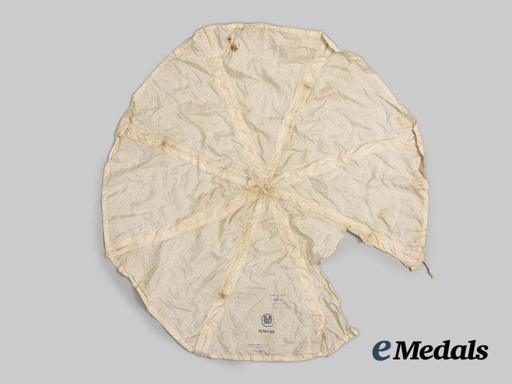 germany,_luftwaffe._a1937_hilfsschirm_supply_parachute_ai1_2211-_1_