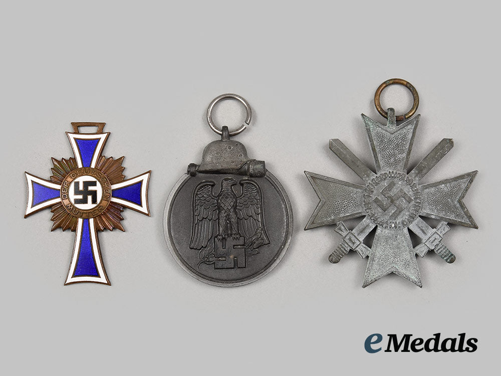 germany,_third_reich._a_mixed_lot_of_decorations_ai1_3375_1