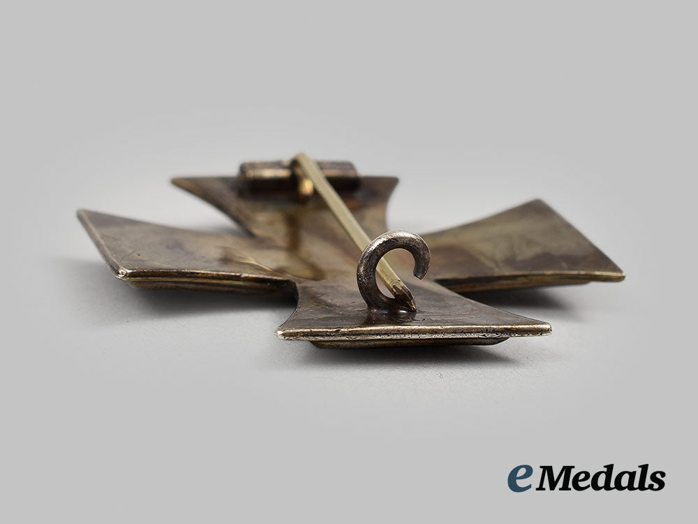 germany,_imperial._a_pair_of1914_iron_cross,_i_and_ii_classes_ai1_3741