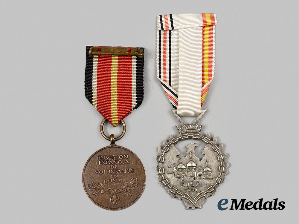 germany,_wehrmacht._a_pair_of_blue_division_awards,_spanish-_made_c.1960_ai1_5084