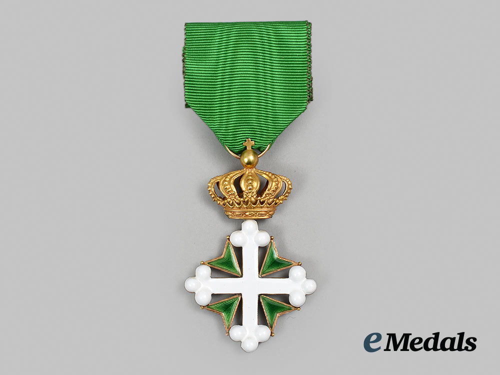 italy,_kingdom._an_order_of_st._maurice&_st._lazarus_in_gold,_i_class_knight_ai1_5425_1