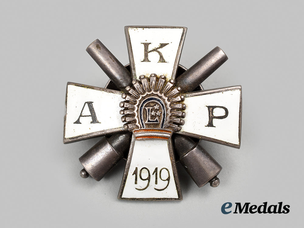 latvia,_republic._a_silver_kurzemes_artilērijas_pulks(_kurzeme_artillery_regiment)_badge,_h.w.slasenapf,_c.1919_ai1_5671_1