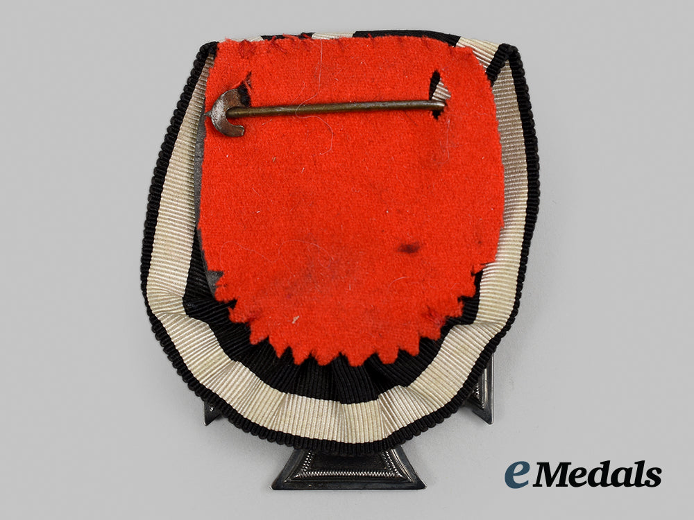 germany,_a_parade-_mounted1914_iron_cross_ii_class_ai1_6163