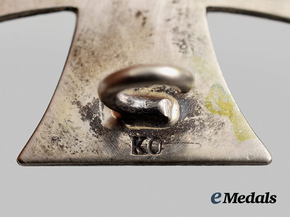 germany,_imperial._a_pair_of1914_iron_crosses,_ii_and_i_class_ai1_6178