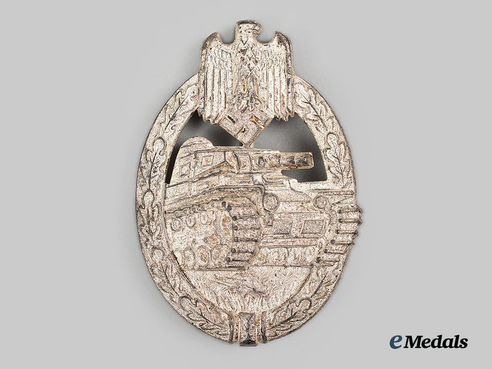 germany,_wehrmacht._a_panzer_assault_badge,_silver_grade,_by_hermann_aurich_ai1_6367