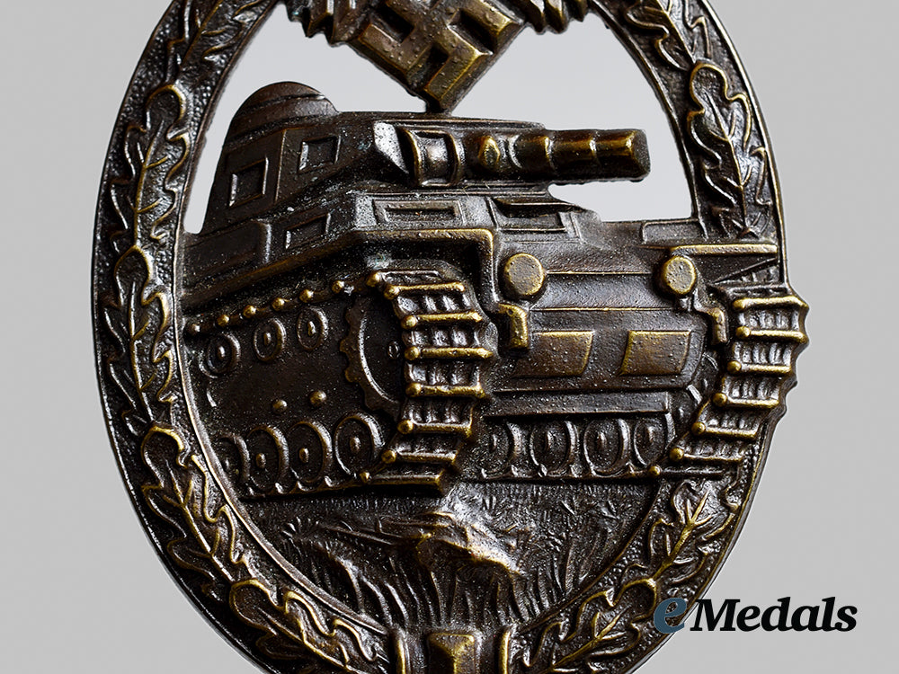 germany,_wehrmacht._a_panzer_assault_badge,_bronze_grade,_by_hermann_aurich_ai1_6955