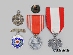 Japan, Empire. A Mixed Lot Of Medals And Insignia