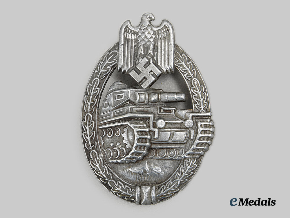 germany,_wehrmacht._a_panzer_assault_badge,_silver_grade,_b.h._mayer_design_ai1_8108