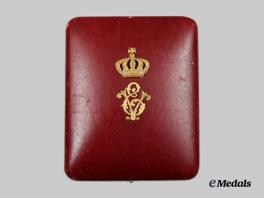 italy,_kingdom._an_order_of_the_crown,_knight’s_cross_with_miniature_in_gold,_c.1890_ai1_8843_1_1