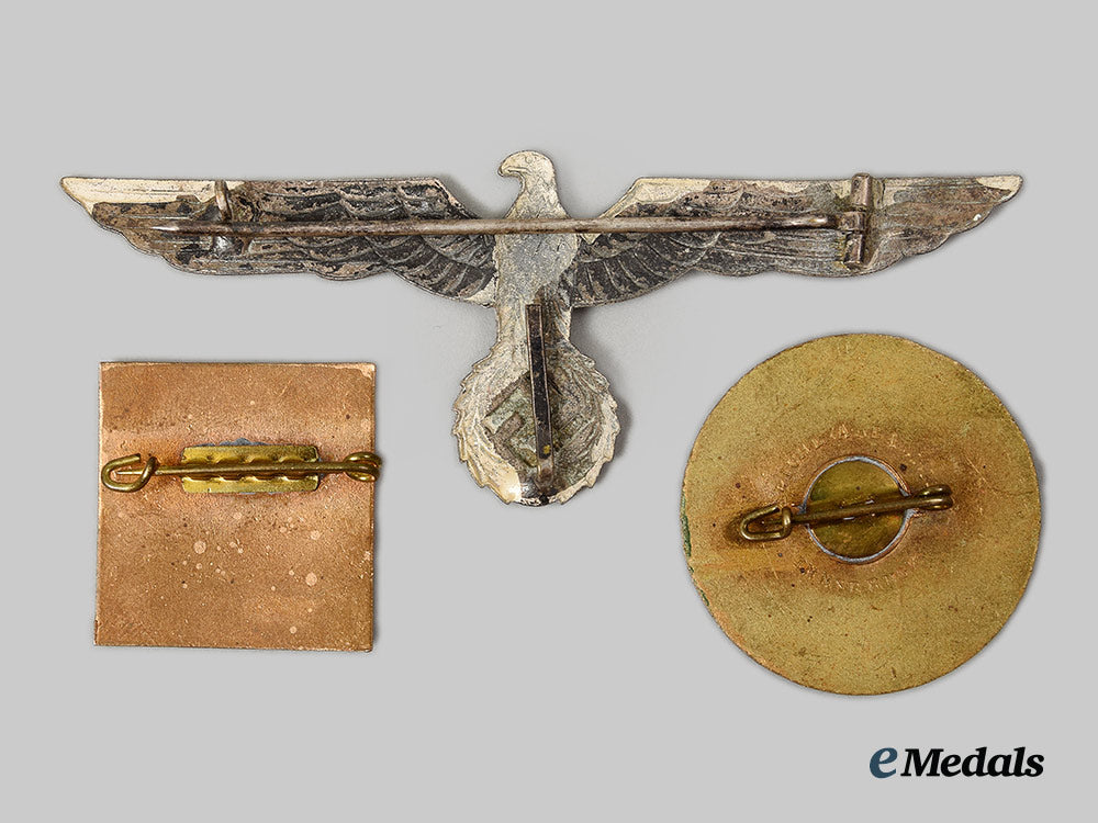 germany,_third_reich._a_mixed_lot_of_badges_and_insignia_ai1_9096_1