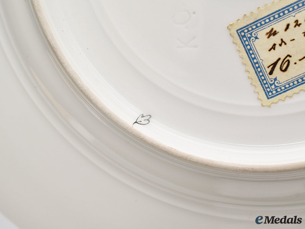 germany,_imperial._a_first_world_war_iron_cross_saucer,1914_by_kpm_ai23__mnc4372